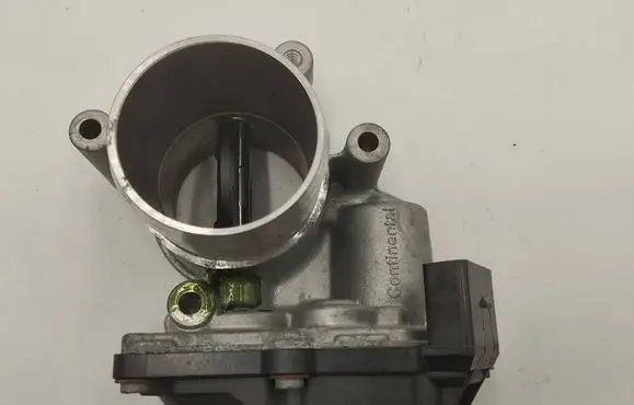 Volkswagen PASSAT B7 Throttle valve 03L128063T 2311131347 A2C83076400