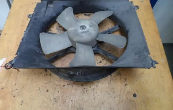 Toyota Avalon XX10 Electric radiator cooling fan