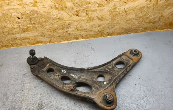 Opel Vivaro Front lower control arm/wishbone 8200688035 93859695