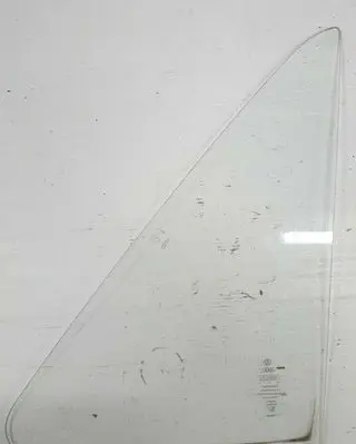 Volkswagen Golf I Front vent window/glass (coupe) 171845251