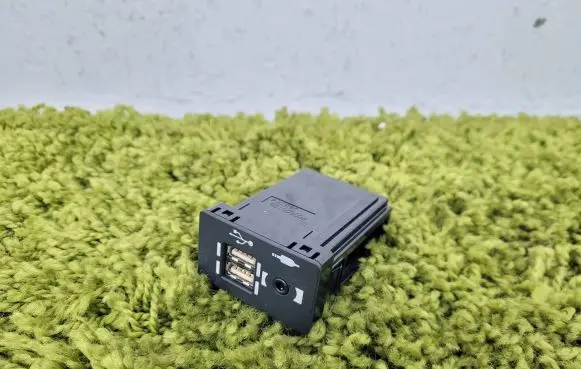 Lexus NX USB socket connector 86190-24030
