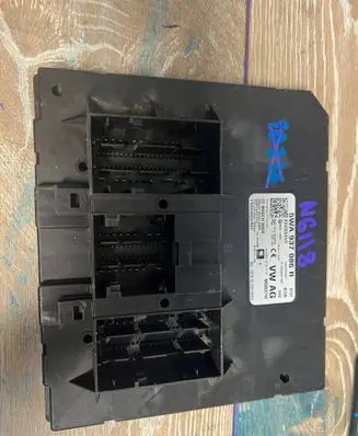 Skoda Octavia Mk4 Comfort/convenience module 5WA937086R
