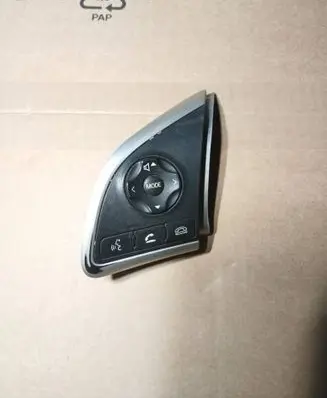 Mitsubishi L200 Steering wheel buttons/switches 8616A037 179164400