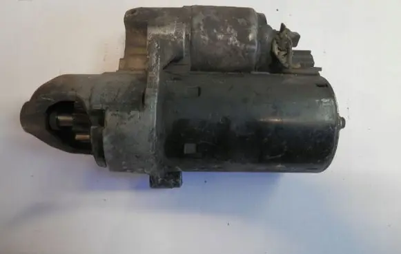 Audi A6 S6 C6 4F Starter motor 06E911026C