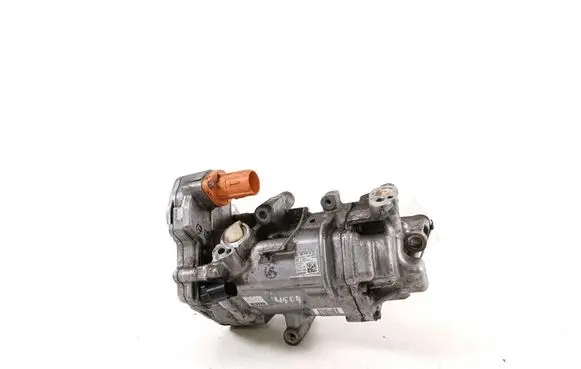 Mercedes-Benz CLA C118 X118 Air conditioning (A/C) compressor (pump) A0008304404