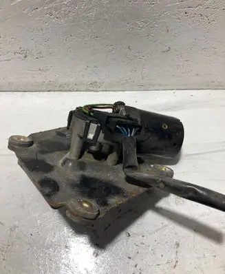 Mitsubishi Carisma Wiper motor 0390241170