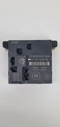 Mercedes-Benz E W211 Door control unit/module 2118201626