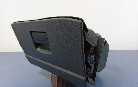 Ford Mondeo MK IV Glove box 7S71-A06010