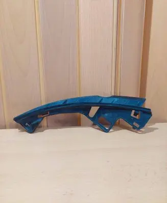 Volvo C30 Headlight/headlamp mounting bracket 31323156