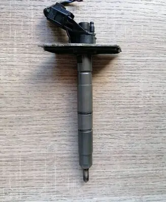 Audi A4 S4 B7 8E 8H Fuel injector 059130277AB 0445115 050507