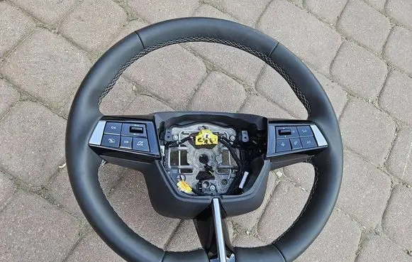 Opel Astra L Steering wheel 5O5P5L5E5X1170