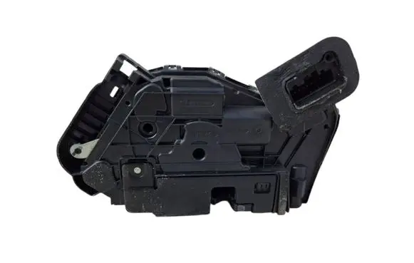 Skoda Octavia Mk4 Front door lock 5NB837016D S130820