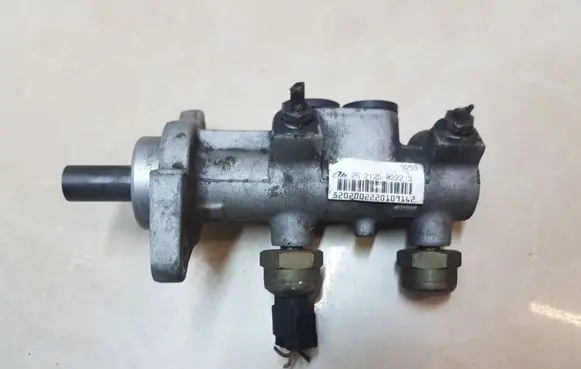 Mercedes-Benz ML W163 Master brake cylinder 26212502223