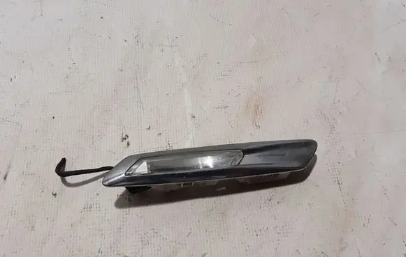 BMW 5 F10 F11 Front fender indicator light 7154168