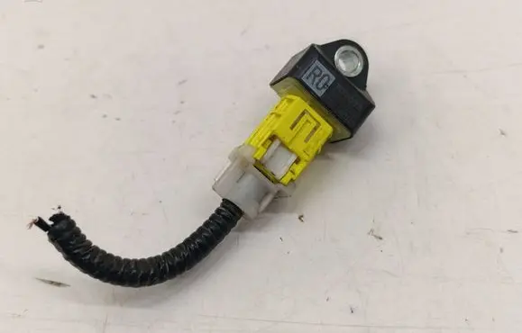 Toyota Yaris XP210 Airbag deployment crash/impact sensor 891730D160