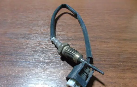 BMW 3 E90 E91 Exhaust gas temperature sensor 77951747809153