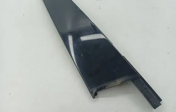 Ford Focus Front door glass trim molding