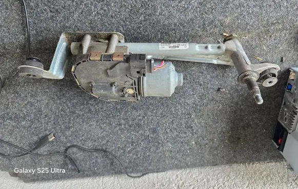 Volkswagen Golf Plus Wiper motor 5M0955024G