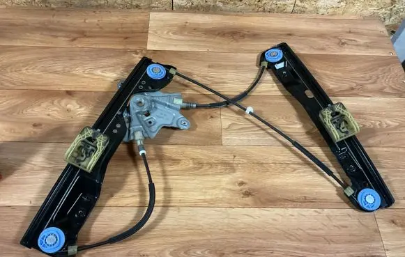 Opel Insignia A Front window lifting mechanism without motor 965872102 1108