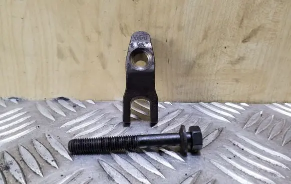 Hyundai i40 Fuel Injector clamp holder