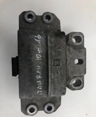 Volkswagen Touran II Engine mount bracket 1KO199555