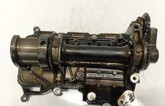Volkswagen Polo IV 9N3 Oil pump 045103127d
