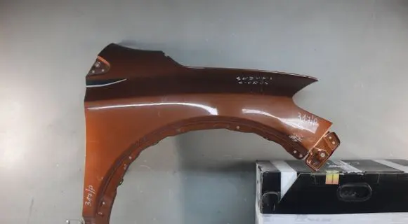 Suzuki SX4 S-Cross Fender mounting bracket
