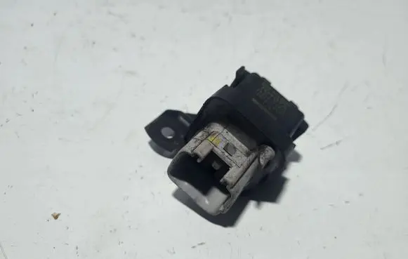 Toyota Avensis T250 Glow plug pre-heat relay 2861067010 1567000671