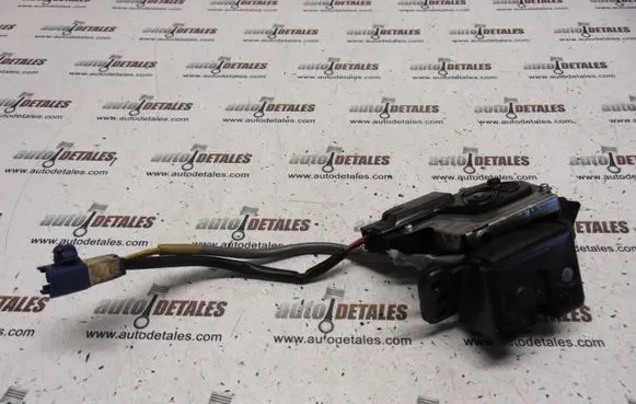 Toyota Verso-S Tailgate/trunk/boot lock/catch/latch