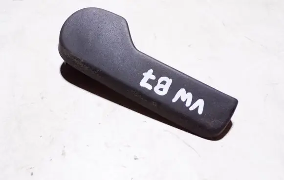 Volkswagen PASSAT B7 Engine bonnet (hood) release handle 1J1823533C