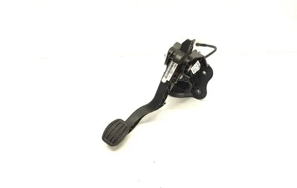 Opel Vivaro Clutch pedal 9833563780
