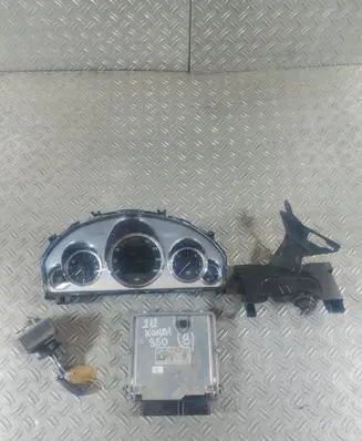 Mercedes-Benz E W212 Engine ECU kit and lock set A6421508900
