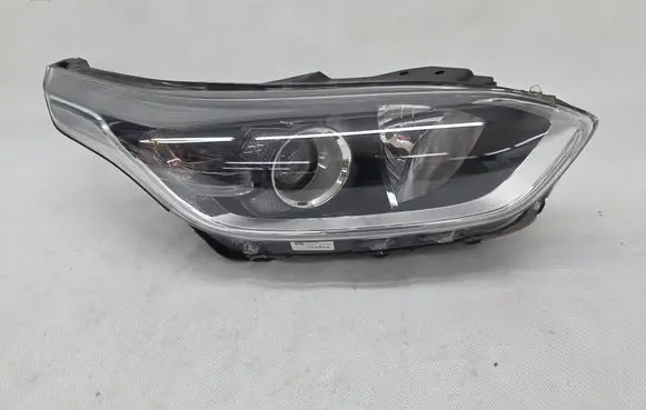 KIA Ceed Headlight/headlamp 92102J7050 SP92102J7050