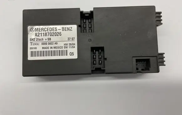 Mercedes-Benz E W211 Seat control module A2118702026 253185 00005822A9