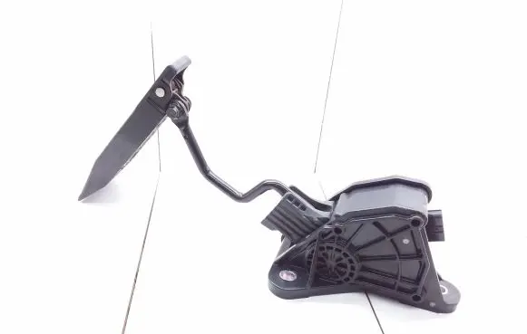 Honda Civic Accelerator throttle pedal 31308H21