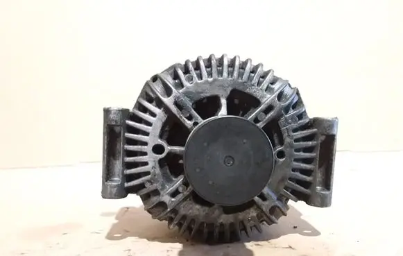 Mercedes-Benz E W211 Generator/alternator 437539 H629985R