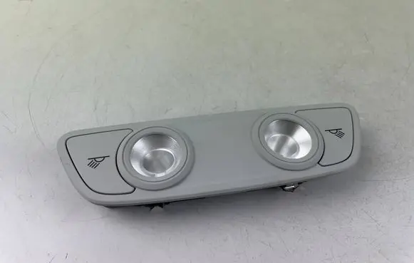 Audi e-tron Rear seat light 4M0947111 8W0947111