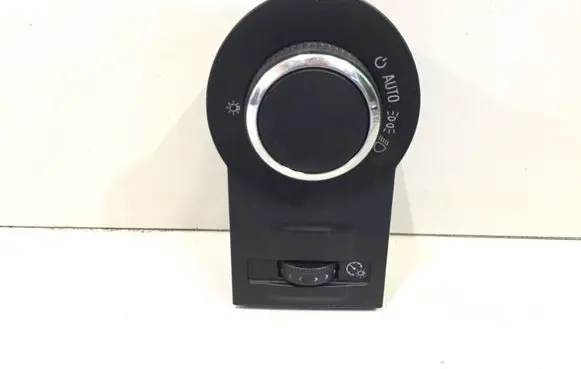 Chevrolet Camaro Light switch 92218816 251692