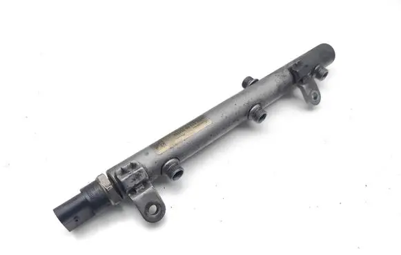 Mercedes-Benz CLK A209 C209 Fuel main line pipe A6420700695 0281002504