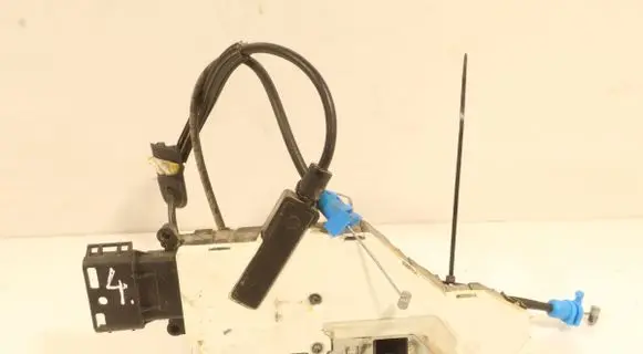 Citroen C4 Grand Picasso Front door lock 24099816