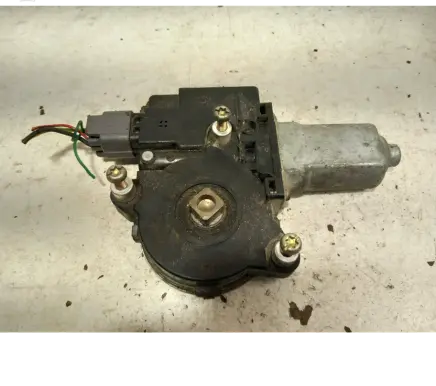 Mitsubishi Pajero Rear door window regulator motor 0620200650 40437
