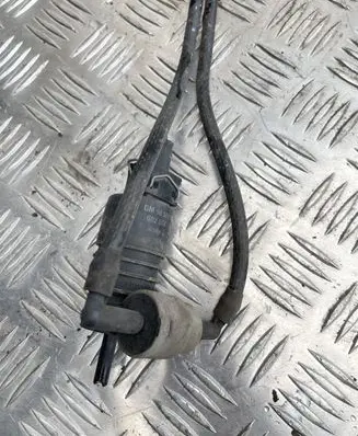 Opel Signum Windscreen/windshield washer pump 90588762