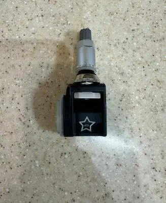 BMW 5 G30 G31 G38 Tire pressure sensor A0009052102