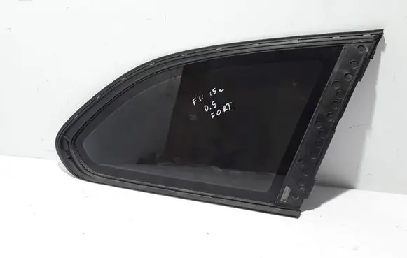 BMW 5 F10 F11 Rear side window 7046272