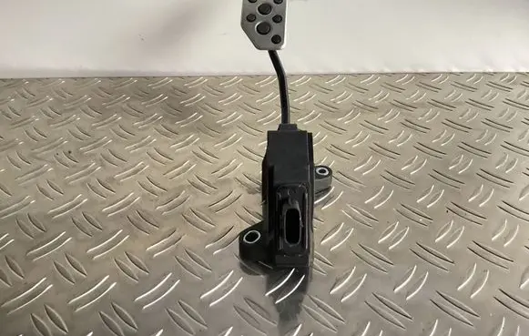 Lexus NX Accelerator throttle pedal 781100W090