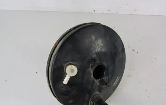 Volvo S70 V70 V70 XC Brake booster 9203843