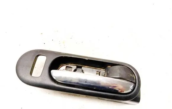 Mazda CX-7 Front door interior handle 