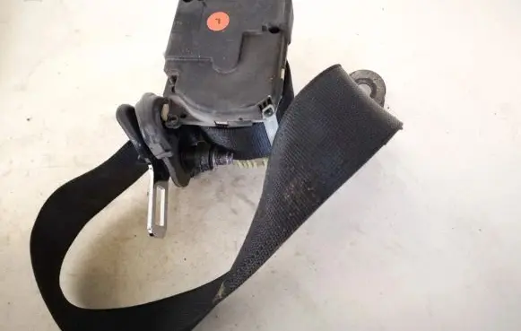 Opel Astra G Rear seatbelt 90560643