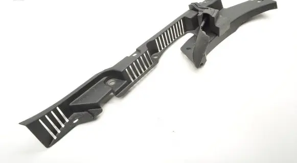 Volvo XC60 Fender end trim 32409673