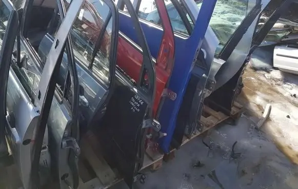 Fiat Punto (188) Front door pilkos